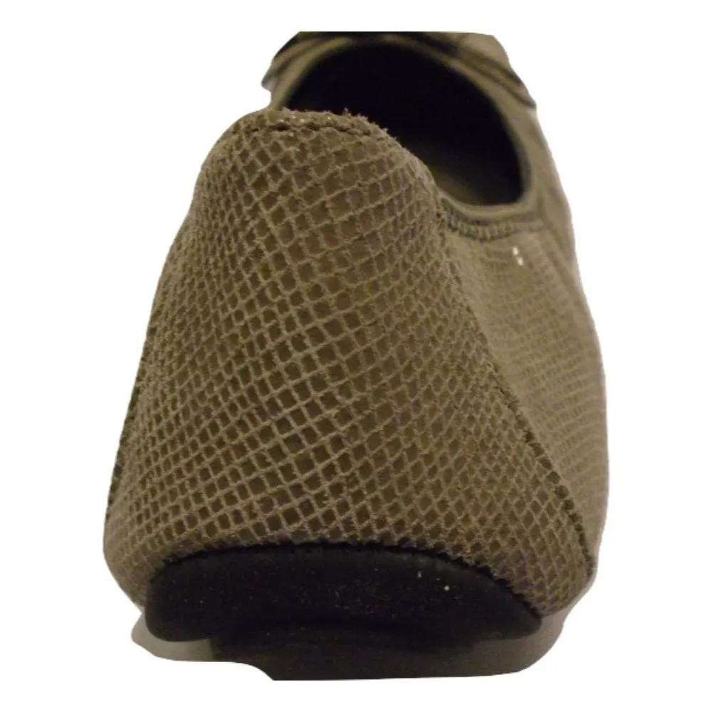 Me Too Women's Lilyana Taupe Snake Leather Flat