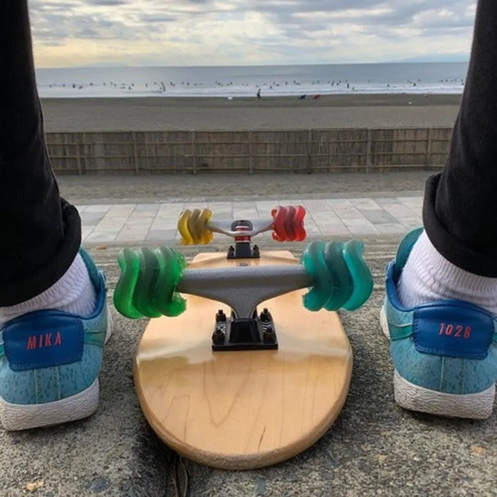 Shark Wheel Fiesta 22" Complete Skateboard